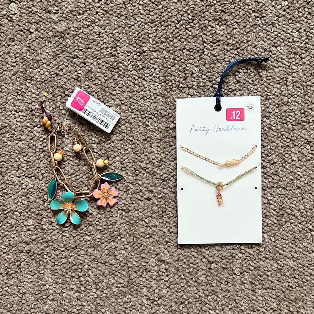 NWT PARFOIS RESORT JEWERLY ( JUST BOUGHT)